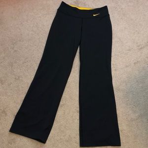 Women’s Nike Drifit Pant